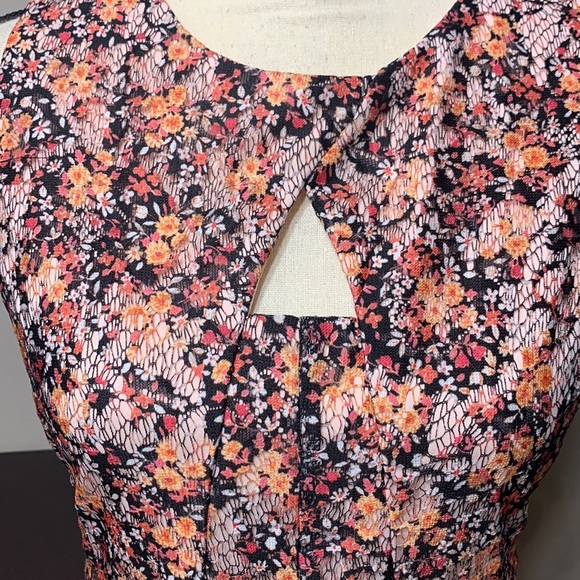 CB Established 1962 Floral Lace Dress Size 6 - Picture 2 of 9